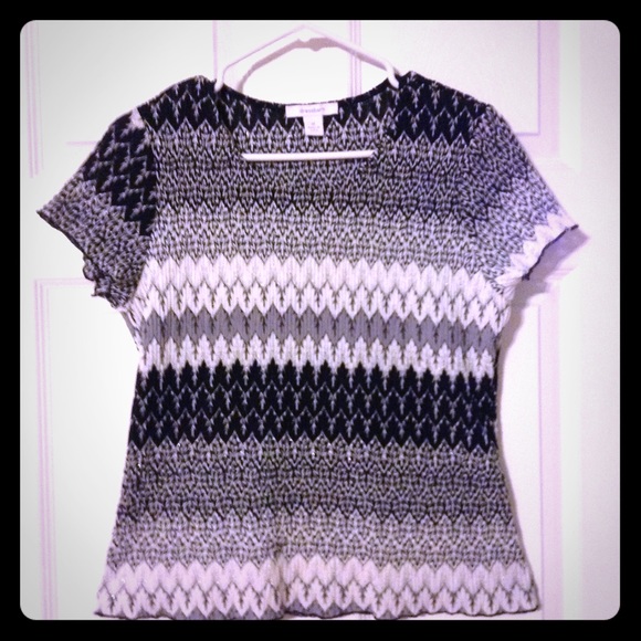 Glitter-threaded black/white top