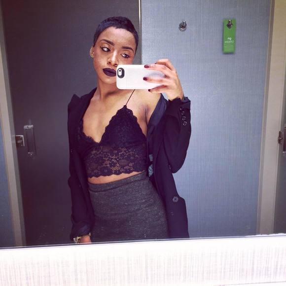 Meet your Posher, Akilah - Picture 1 of 1