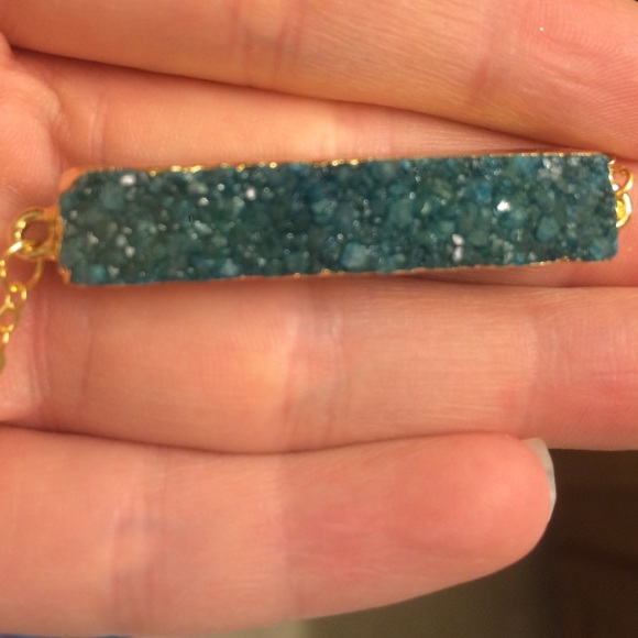 Beautiful neckless - Picture 3 of 3