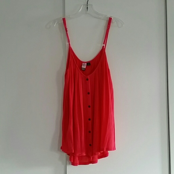 Flowy Pink Button Detail Top