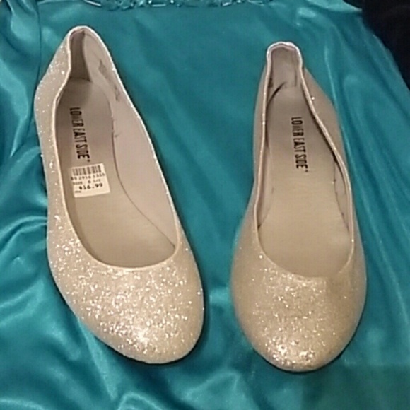 Size 6 1/2 silver sparkle flats