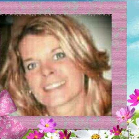 Meet your Posher, Jennifer - Picture 2 of 2