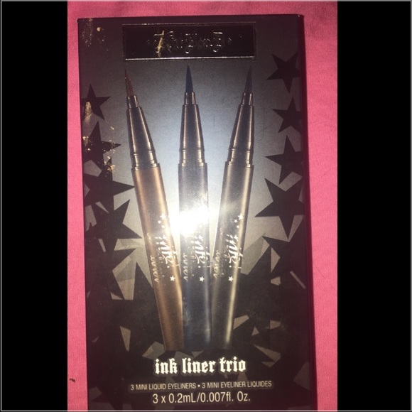 Kat Von D (2 liquid liner) in navy blue and brown