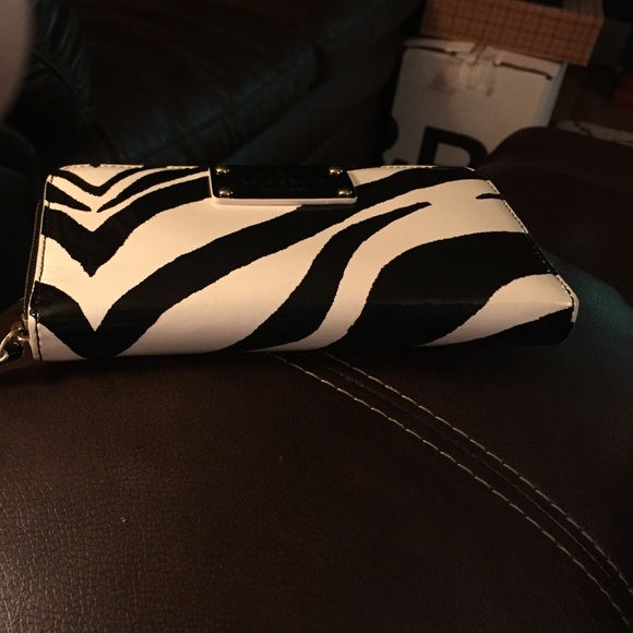 Kate spade wallet - Picture 2 of 4