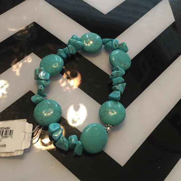 Beautiful turquoise bracelet!