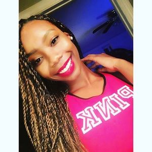 Meet your Posher, Naomi