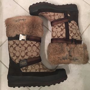 Coach winter boots: size 10