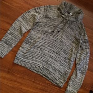 NWOT H&M men sweater