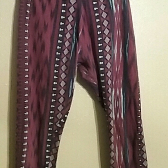 Charlotte russe printed leggings