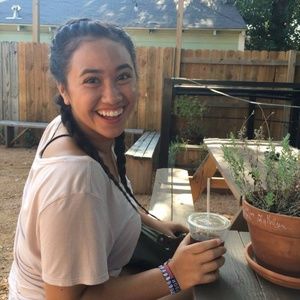 Meet your Posher, Julia