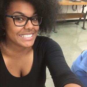 Meet your Posher, Jillian