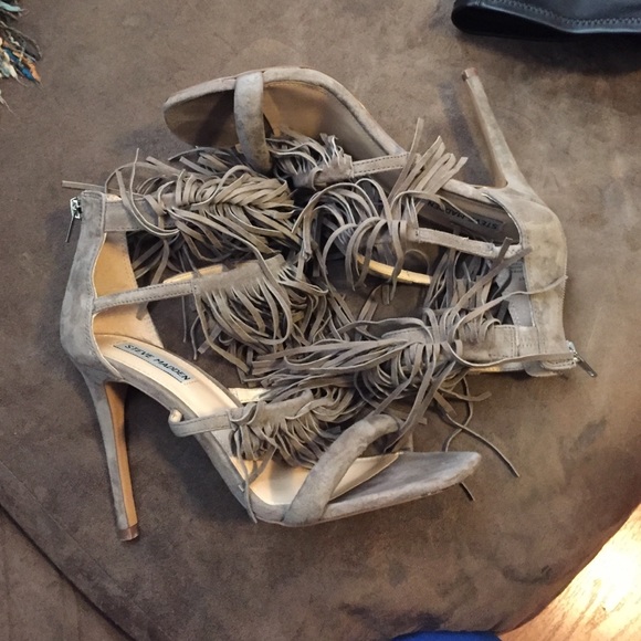 Fringe Heels - Picture 4 of 4