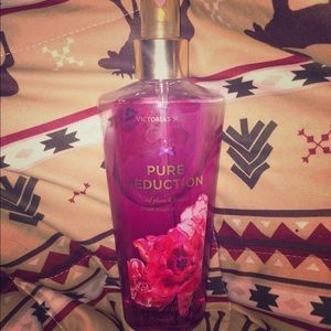 Victoria Secret Pure Seduction fragrance mist