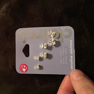Claire's earrings 💎