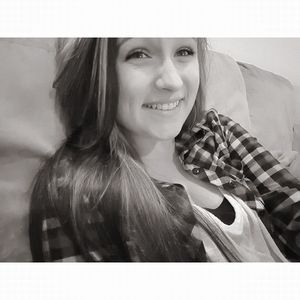 Meet your Posher, Lyndi