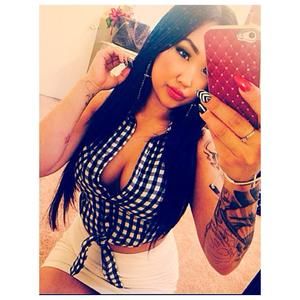 Meet your Posher, Manda