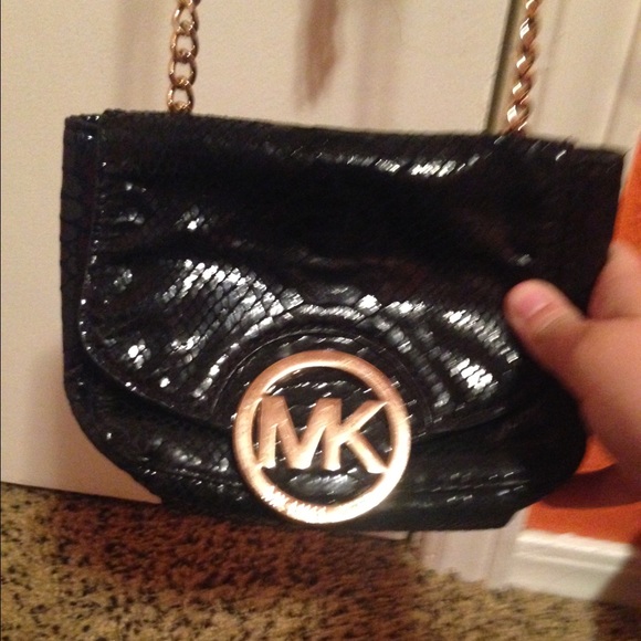 Michael kors crossbody