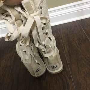 authentic UGG heirloom size 9
