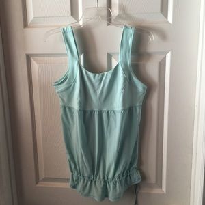 lululemon tank (NWOT)