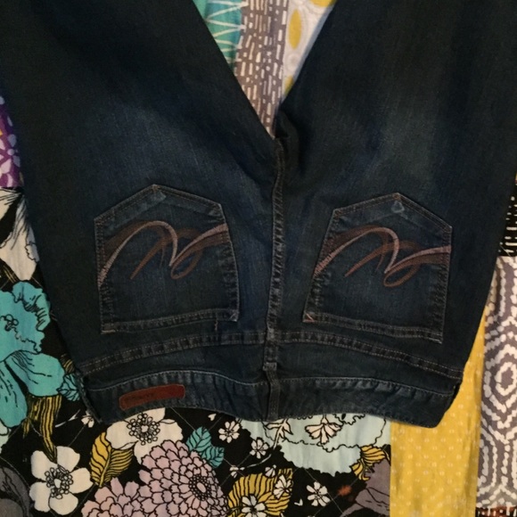 Express Size 2 jeans - Picture 2 of 2
