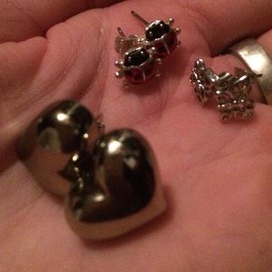 3 pairs of earrings🌹