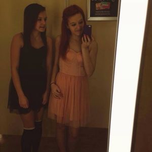 Meet your Posher, Carrie