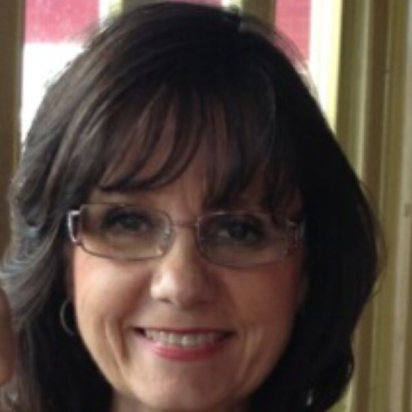 Meet your Posher, Deb