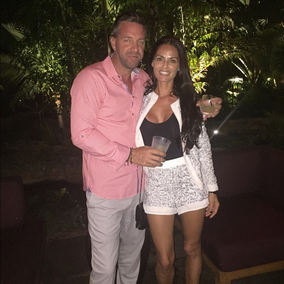 M E E T Your Buyer / Seller - Selling designer clothing, shoes & accessories - Picture 8 of 9