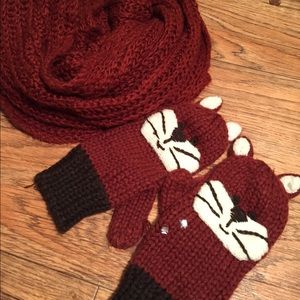 Fox mittens and matching infinity scarf