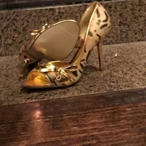 Never Worn! Gold Cheetah Print Open Toe Stilettos