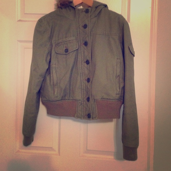 Mossimo army green jacket with fur trimmed hood