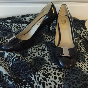 Shiny black party shoes!