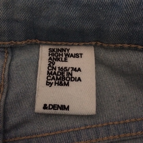 H & M skinny high waisted jeans size 9