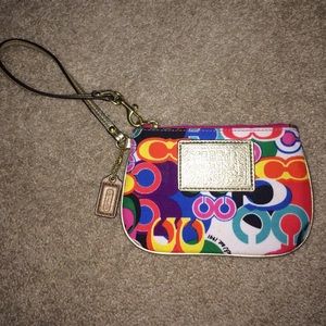 NWOT Poppy COACH Wristlet