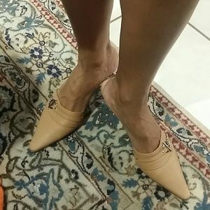 BCBG girls mule in nude