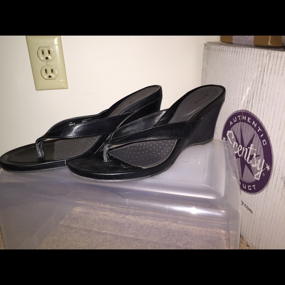 a.n.a -  black sandals