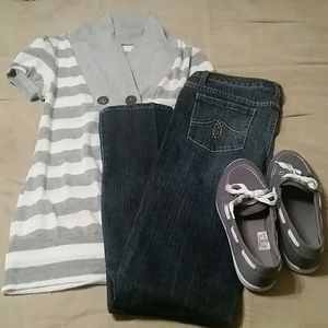 Medium wash skinny jeans