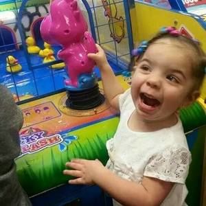 Meet your Posher, Angela