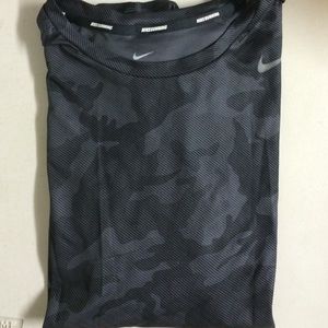 Nike Running men's large dri-fit tee