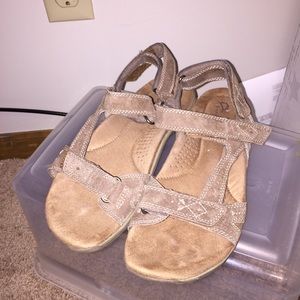 💋SOLD IN BUNDLE!💋