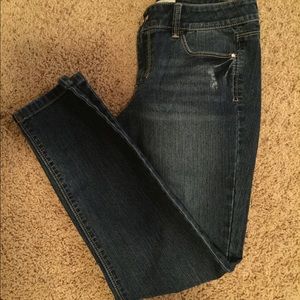 White House black market skinny jeans