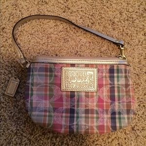Medium Coach wristlet