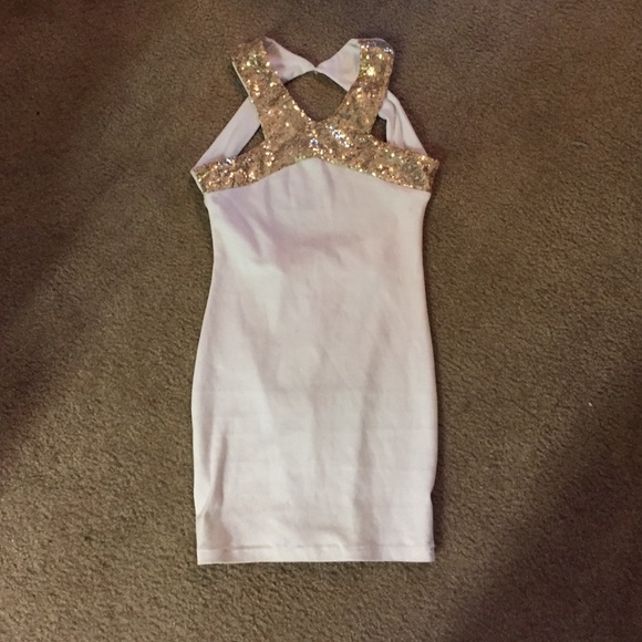 Amstt Dresses & Skirts - white and gold dress with cut out back