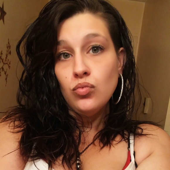 Meet your Posher, Ashley - Picture 1 of 1