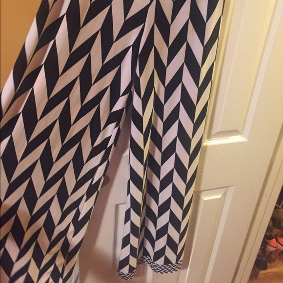 Rumper - Picture 2 of 2