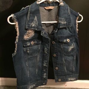 Jean jacket no sleeves