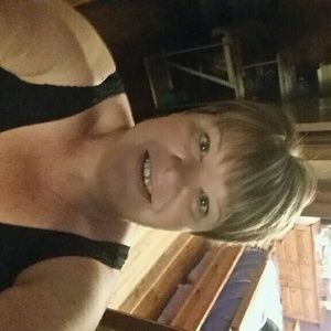 Meet your Posher, Suzie