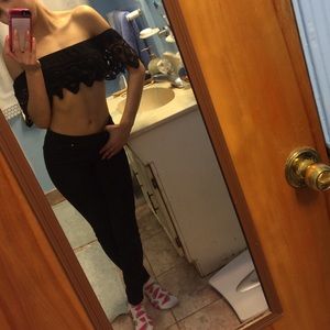 Black Lace Off The Shoulder Spanish Crop