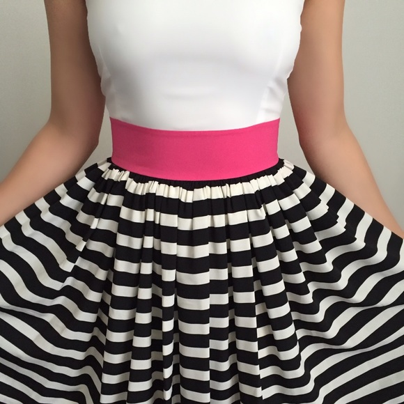 Classy Colorful Dress - Picture 4 of 4