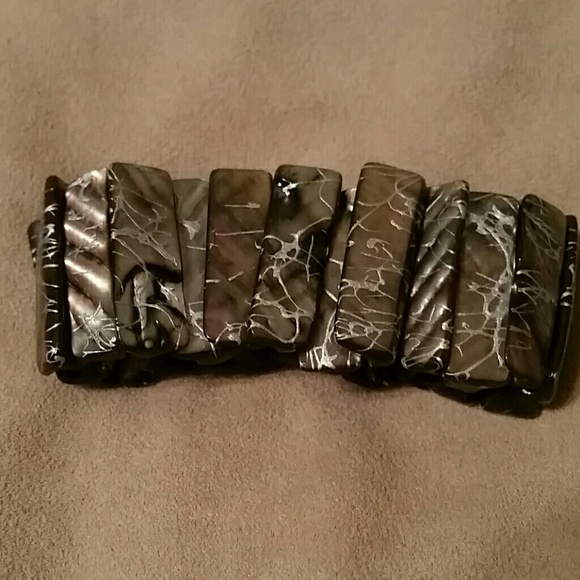Metallic Stone Bracelet - Picture 1 of 2